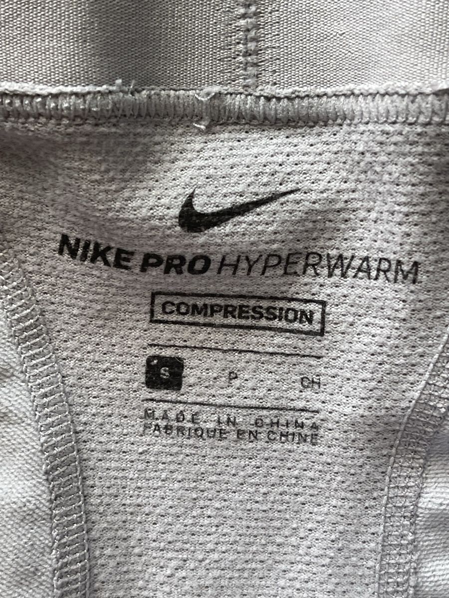 Altro in Moda uomo: Collant Nike Pro Hyperwarm Compression.gris clair neuf  – Nuovo (secondo la descrizione) da Kloten venduto da Vermicelles 2