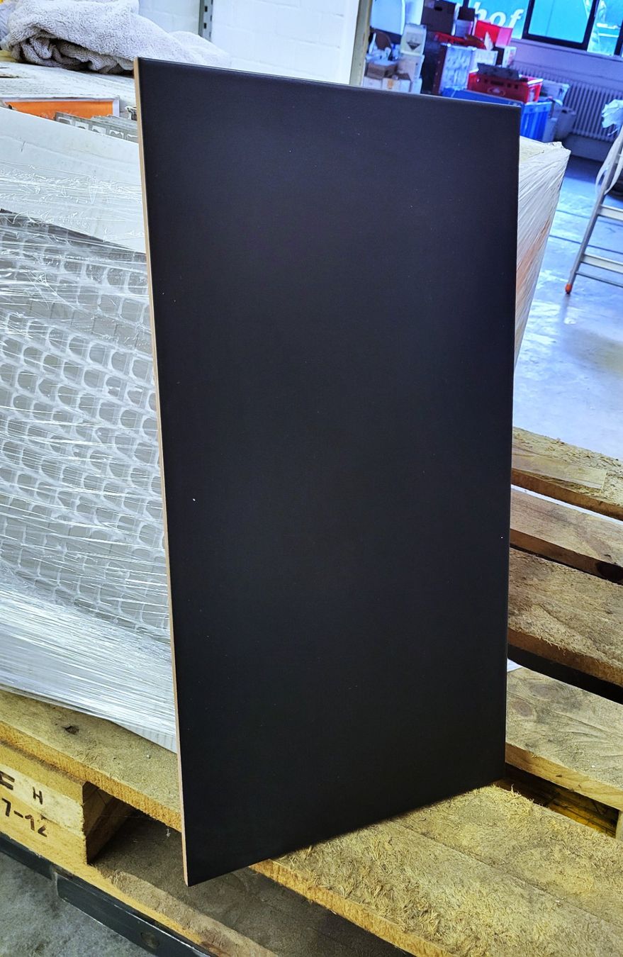 Bodenbeläge: Boden/Wandfliesen Trendy Negro – Neu (gemäss Beschreibung) aus Diessenhofen von Osio