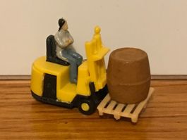 Gabelstapler + Ladung + Figur