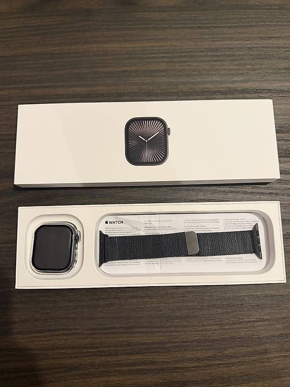 Apple Smartwatch: Apple Watch série 10 – Usato da Courtion venduto da swi_q2n2 1