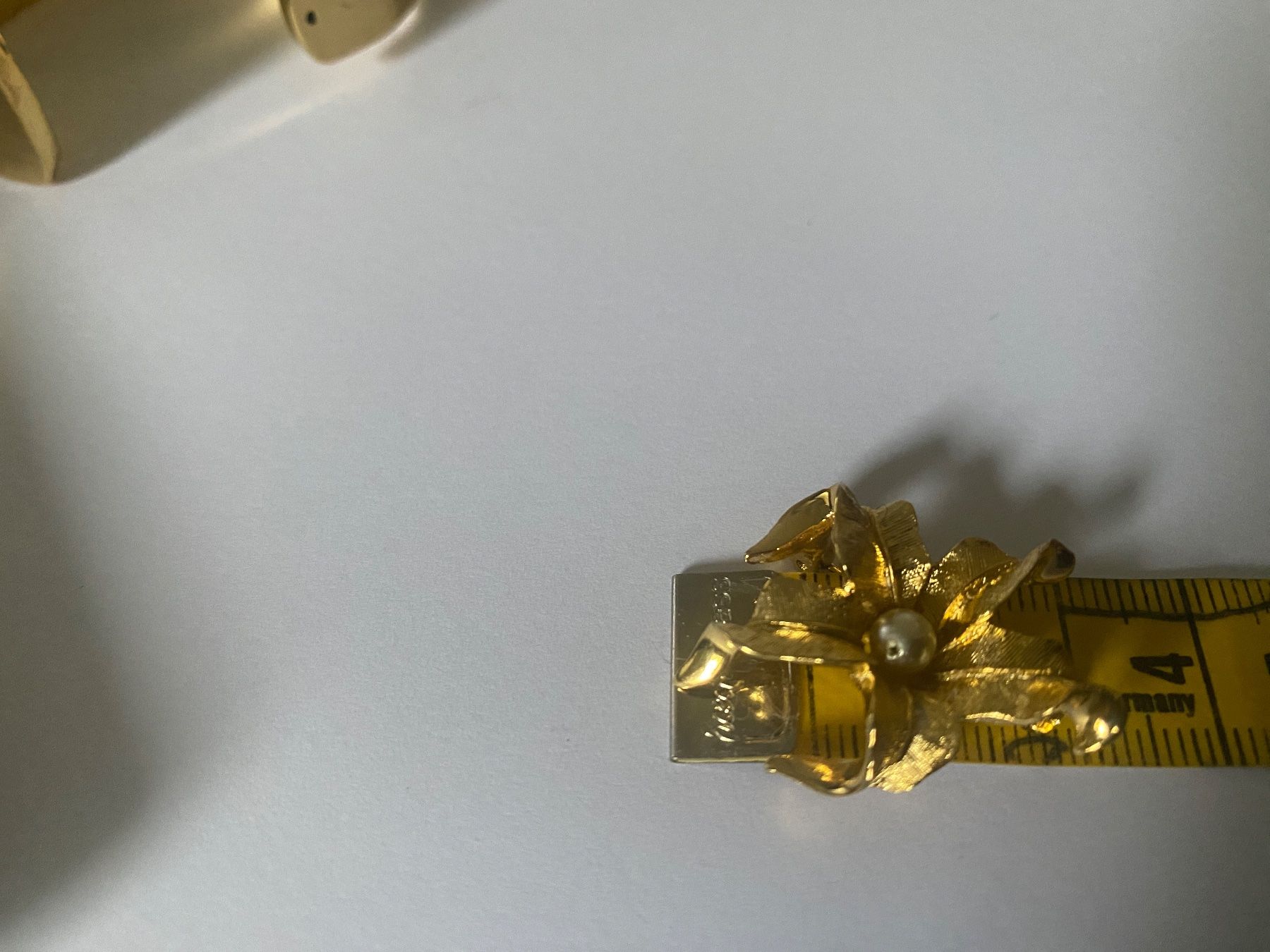 Broschen & Nadeln: Antik Brosche – Neu (gemäss Beschreibung) aus Liestal von marieugenia 1