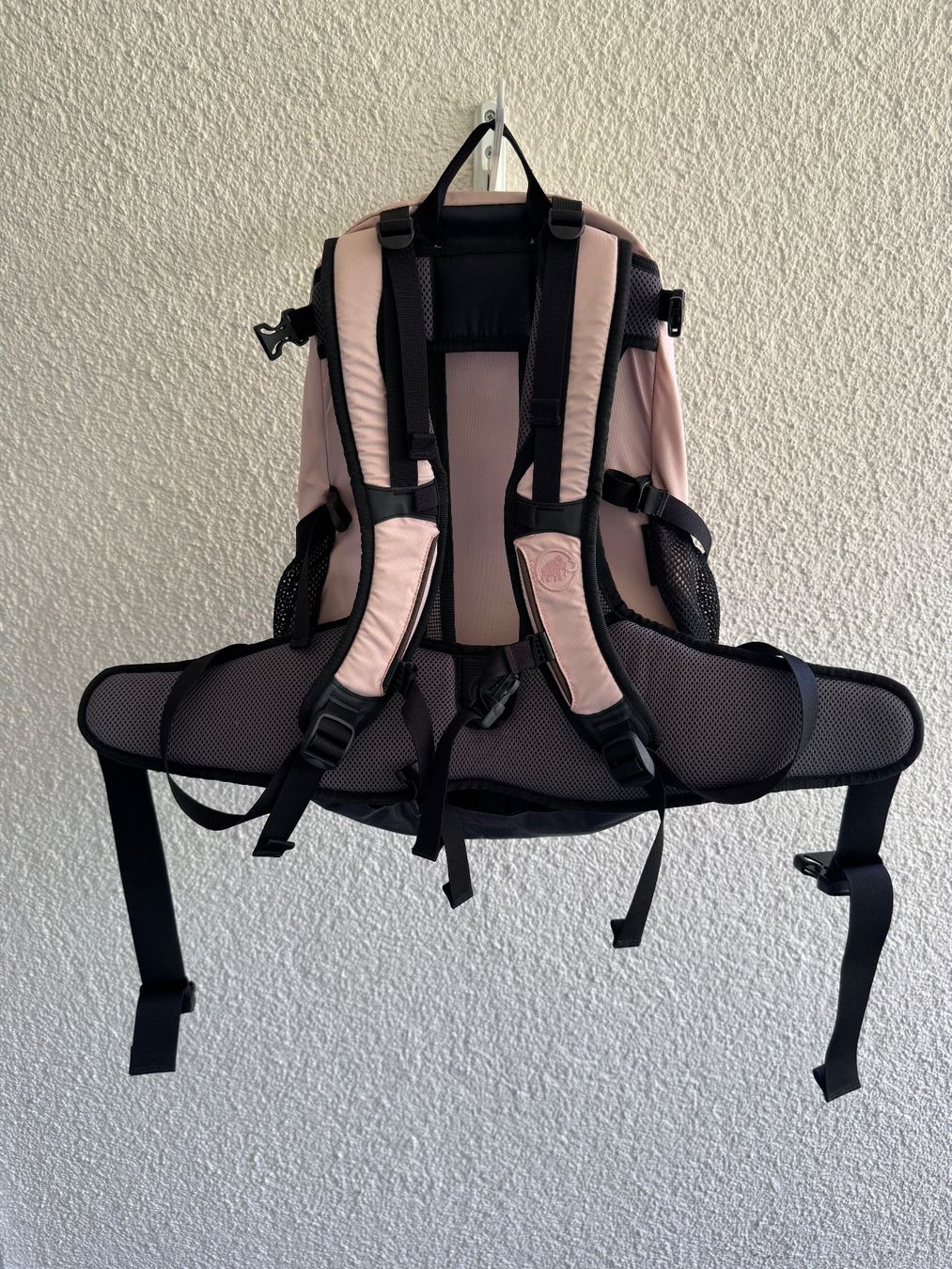Mammut Zaini: Rosa Mammutrucksack – Usato da Künten venduto da andi_5454 1