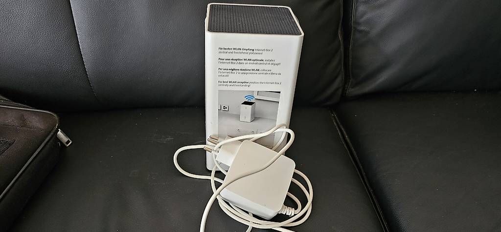 Modem & Router: Swisscom Internet Box 2 neuwertig – Usato da Seengen venduto da Mic6