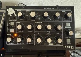 Moog MINITAUR
