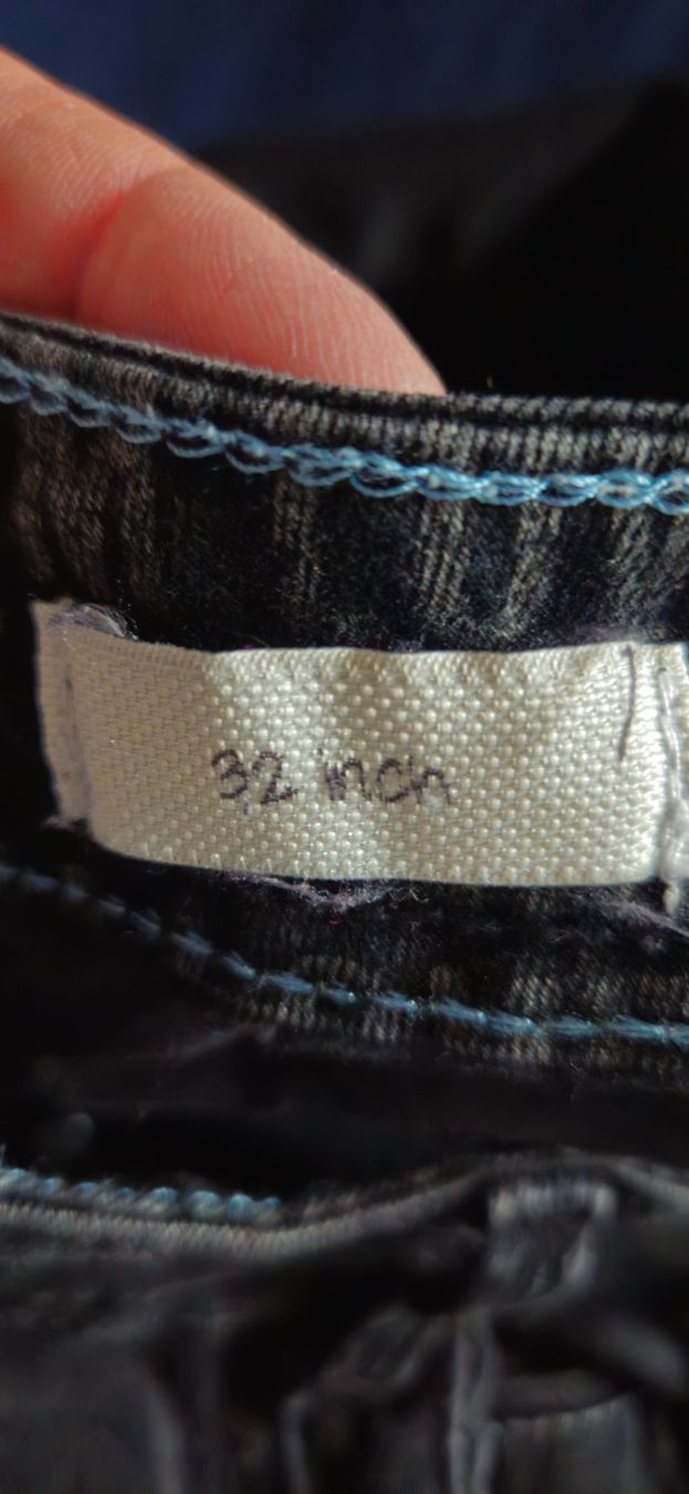 Cecil Jeans: Schwarze Cecil Jeans, Gr. 30, Top Zutsand – Usato da Basel venduto da NikaV13 4