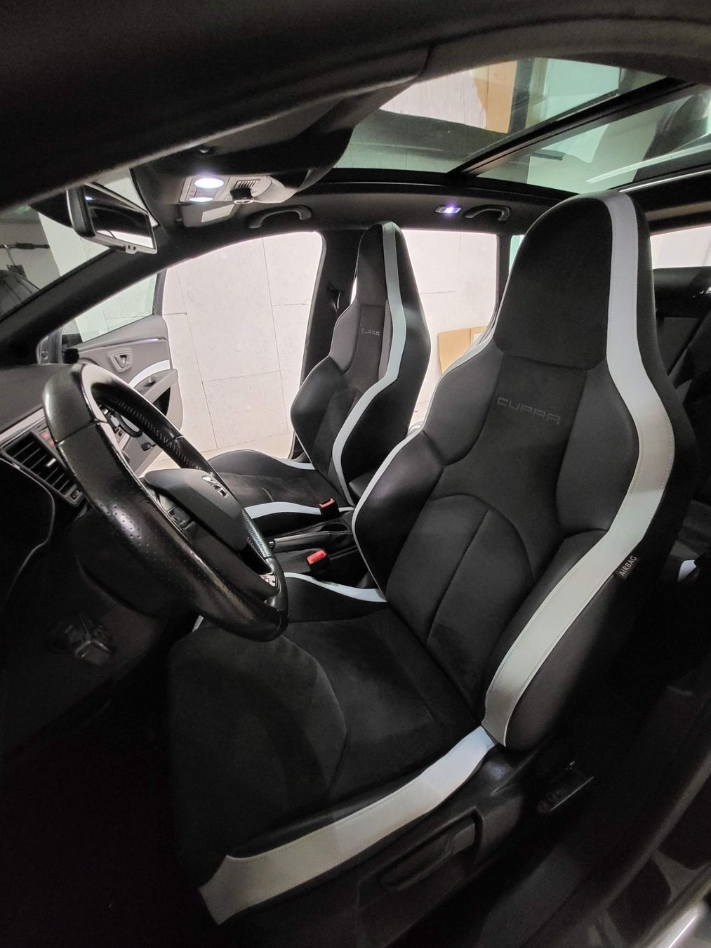 Seat Automobili: SEAT Leon ST 2.0 Cupra 280cv – Usato da Wallisellen venduto da Mightybarb 3