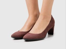 Ecco heels in rich brown suede (37)