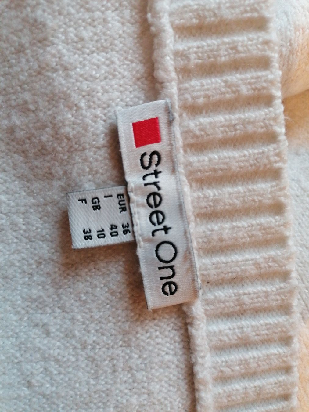 Maglioni & Felpe: Street One Pullover – Usato da Leuk-Stadt venduto da See_Lin 2