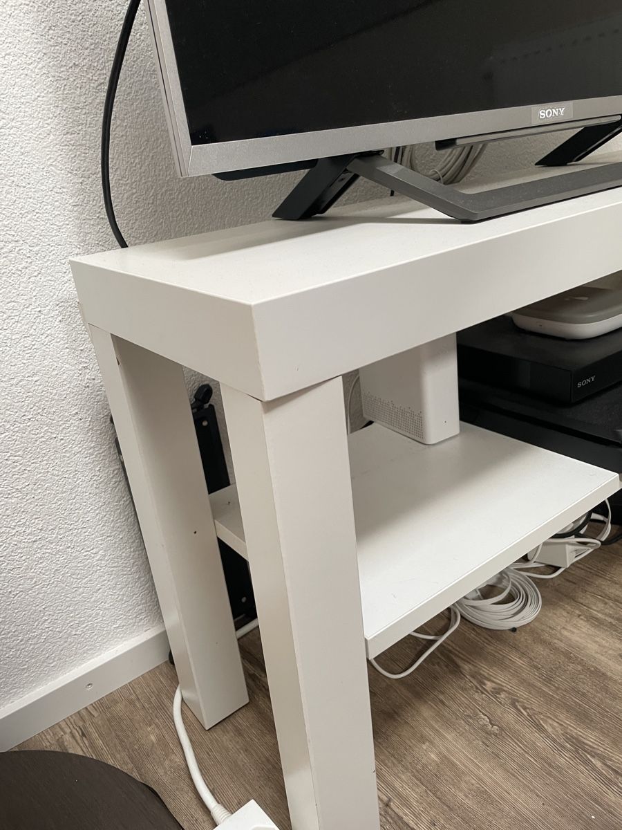 Mobili TV: TV Tisch weiß mit Ablage – Usato da Tägerig venduto da Maike4180 1