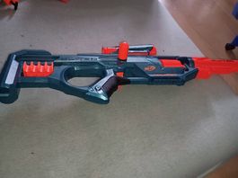 Nerf Sniper inklusive Schüsse 