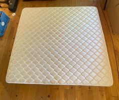 Schöne Federkern/Boxspring Matratze