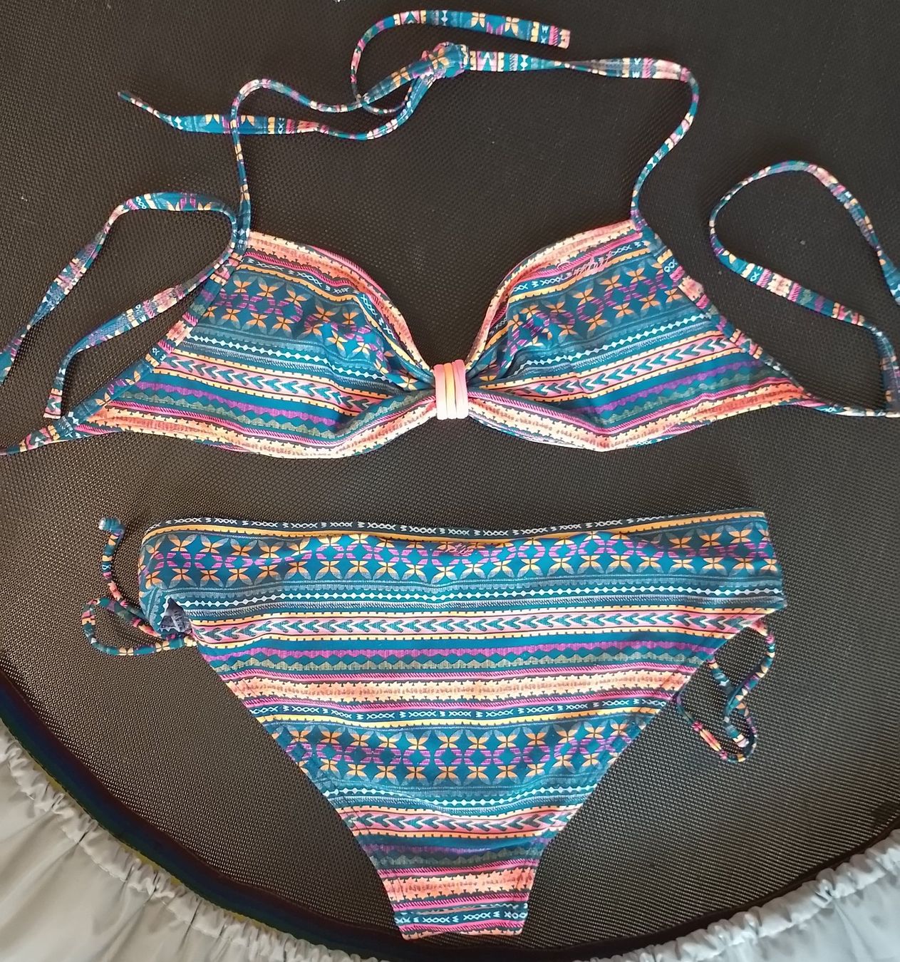 Costumi da bagno & Bikini: Farbenfrohes Bikini von PROTEST in Gr. 36 – Usato da Ettingen venduto da Echoo 1