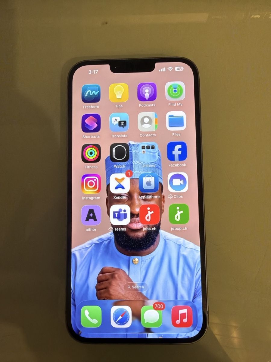 Apple Handys / Smartphones: iPhone 14 Plus for sale  – Gebraucht aus Adliswil von olu_b9k9 2
