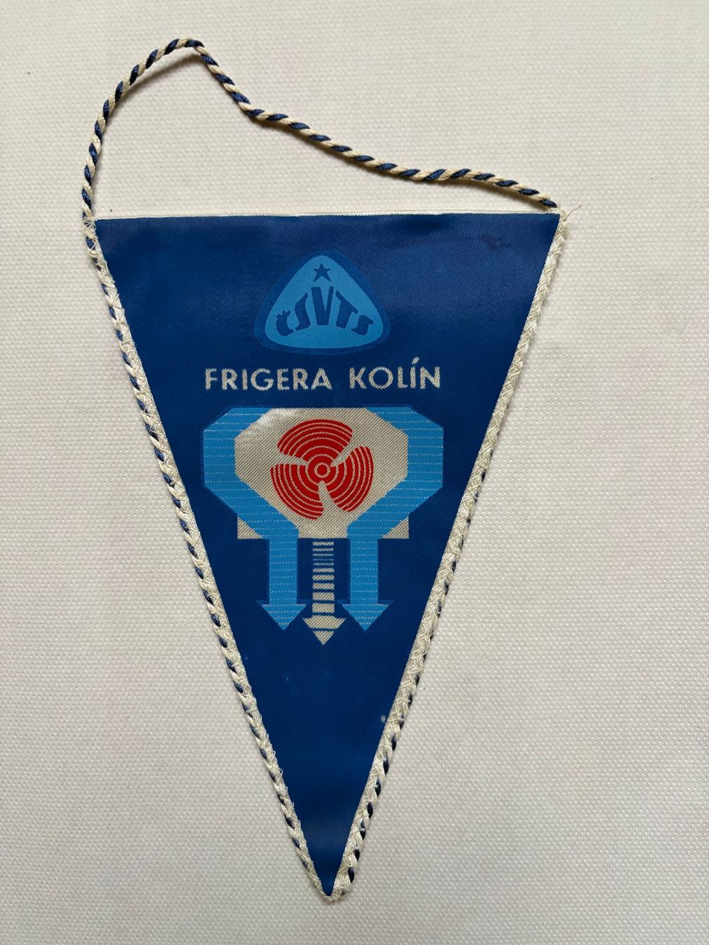 Bandiere: Frigera Kolin Wimpel – Usato da Grüningen venduto da saya14