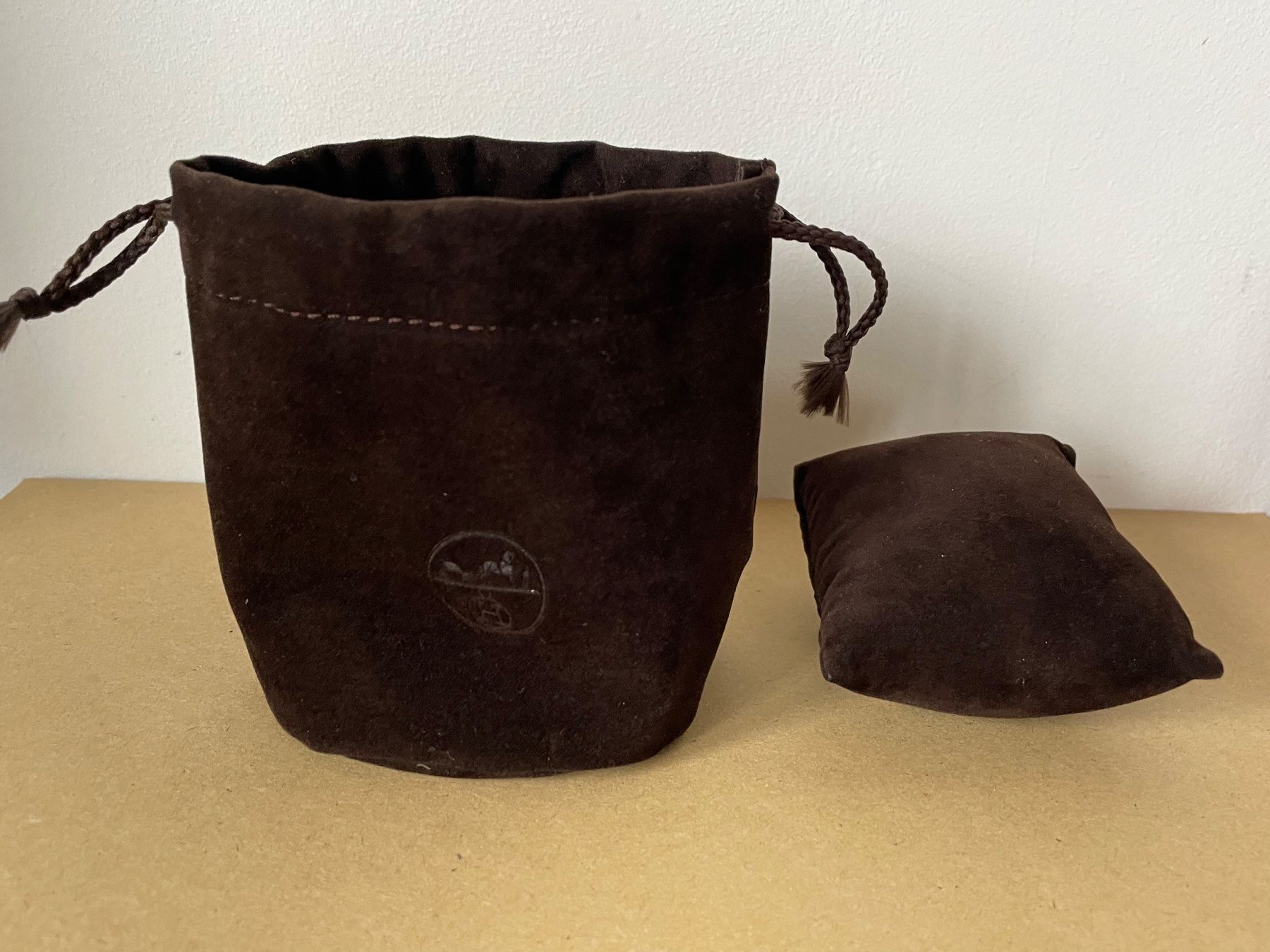 Hermès Scatole porta orologi: Hermes Schmuck und Uhrenbeutel – Nuovo (secondo la descrizione) da Genève venduto da Buens4