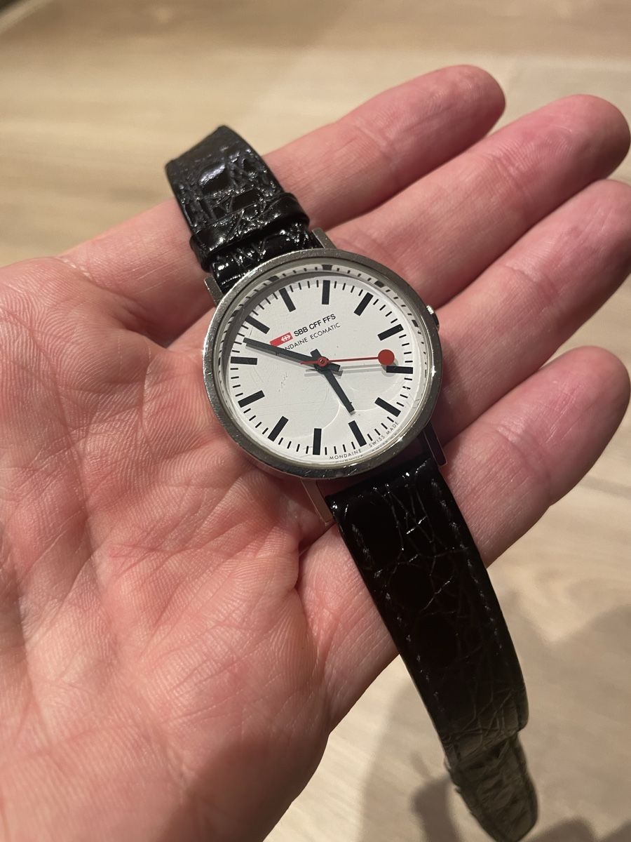 Mondaine Orologi: Mondaine Ecomatic Watch - Leather Strap - 33mm – Usato da Baar venduto da dieUhrenwerkstatt 2