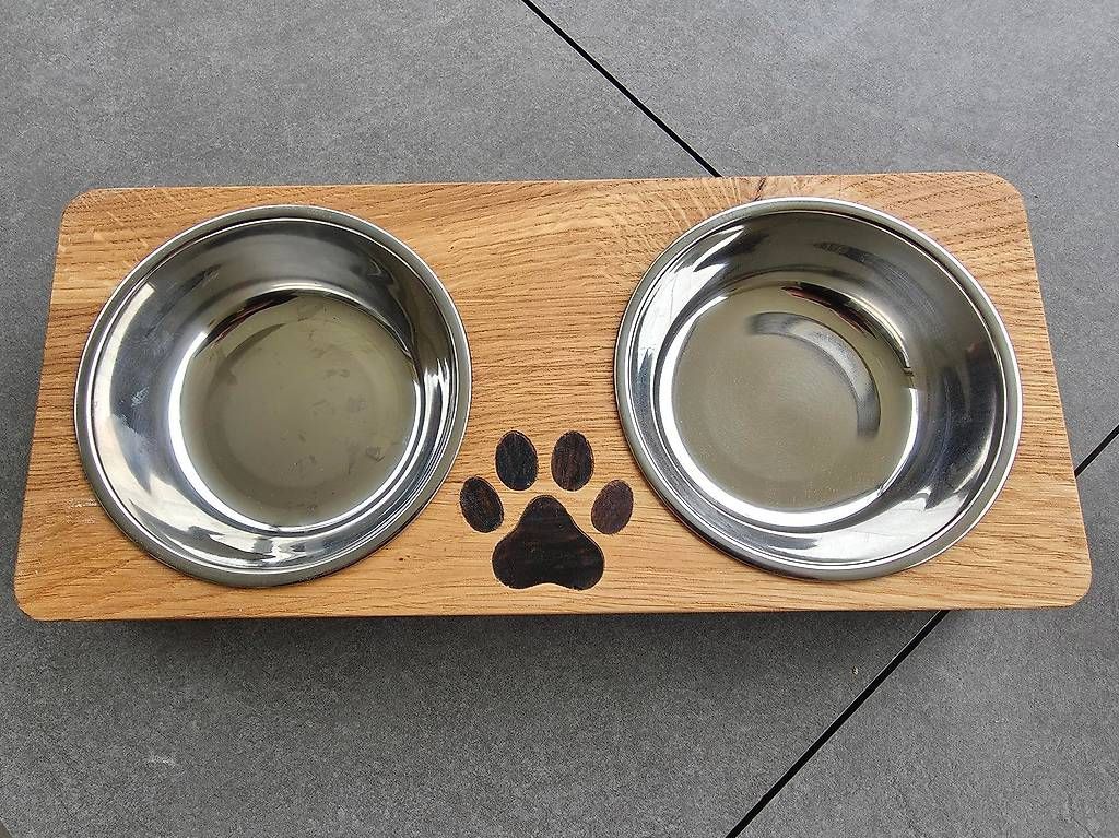 Futter: Hundenapf, Futterstation – Gebraucht aus Roggwil BE von tho_6kyp