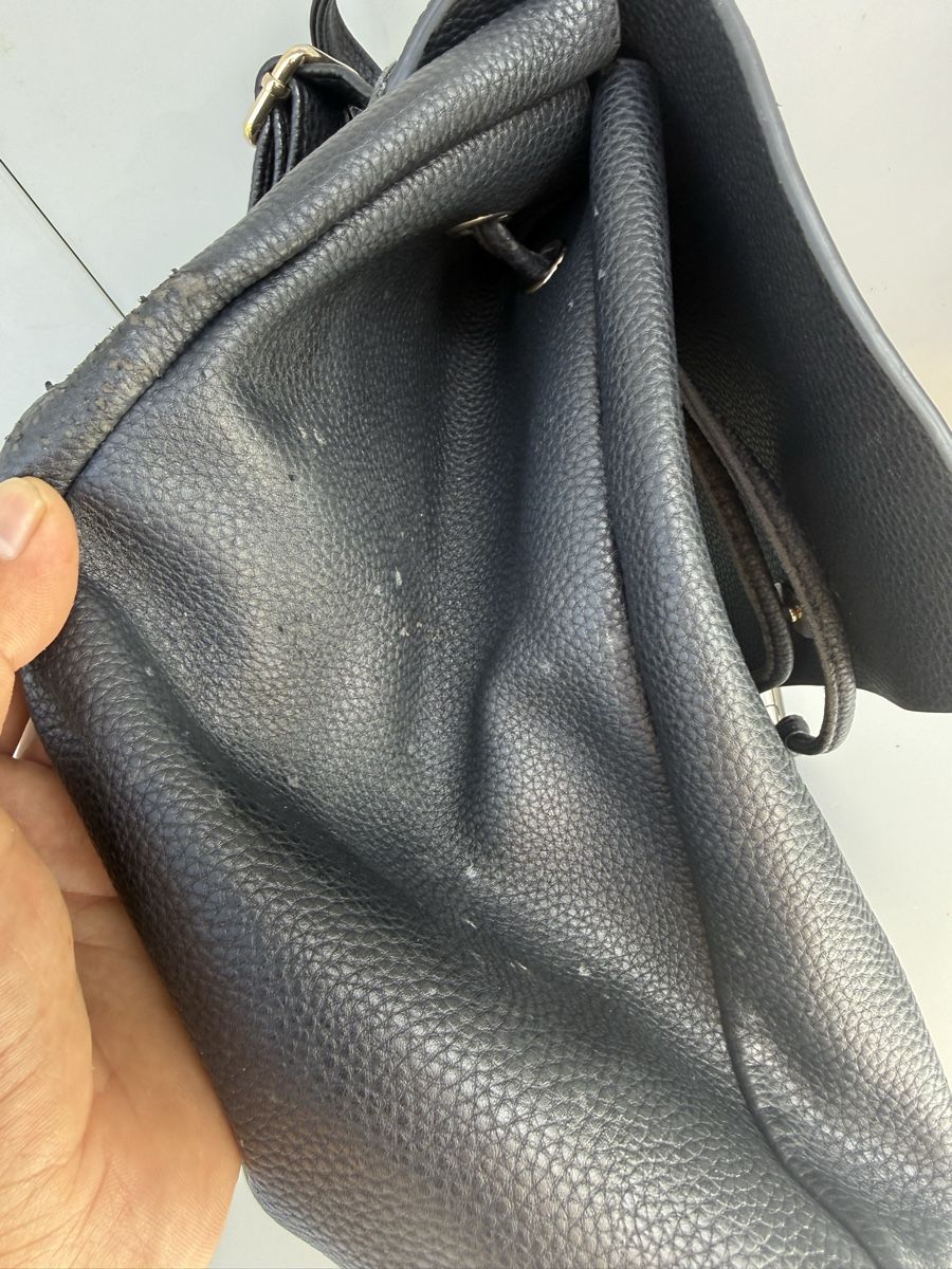 Rucksäcke: Rucksack schwarz Kunstleder gebraucht – Gebraucht aus Liebefeld von Khampa 2