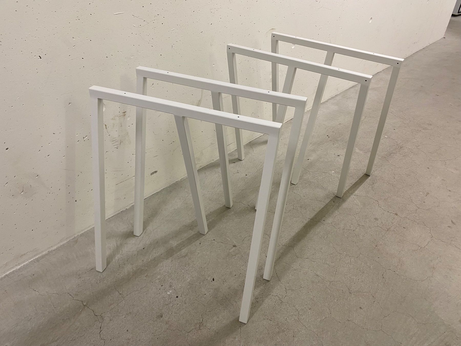 Sonstige Büroeinrichtungen: HAY - Loop Stand Frame Tischböcke, 4 Stk. – Gebraucht aus Zürich von basse1976 1