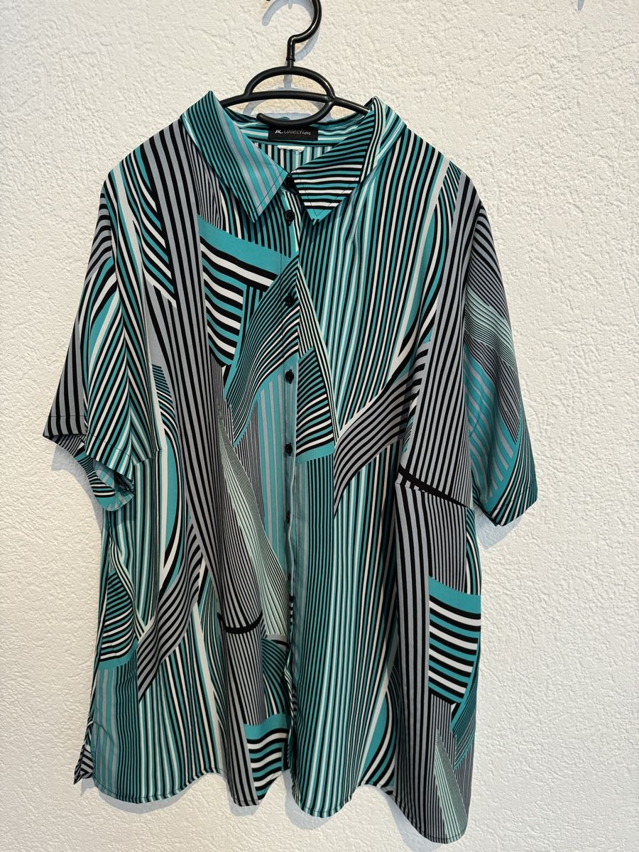 Blusen: m.collection Bluse türkis Muster Gr. 54 / 56 / XXL – Gebraucht aus Fislisbach von KolibriSecondhand