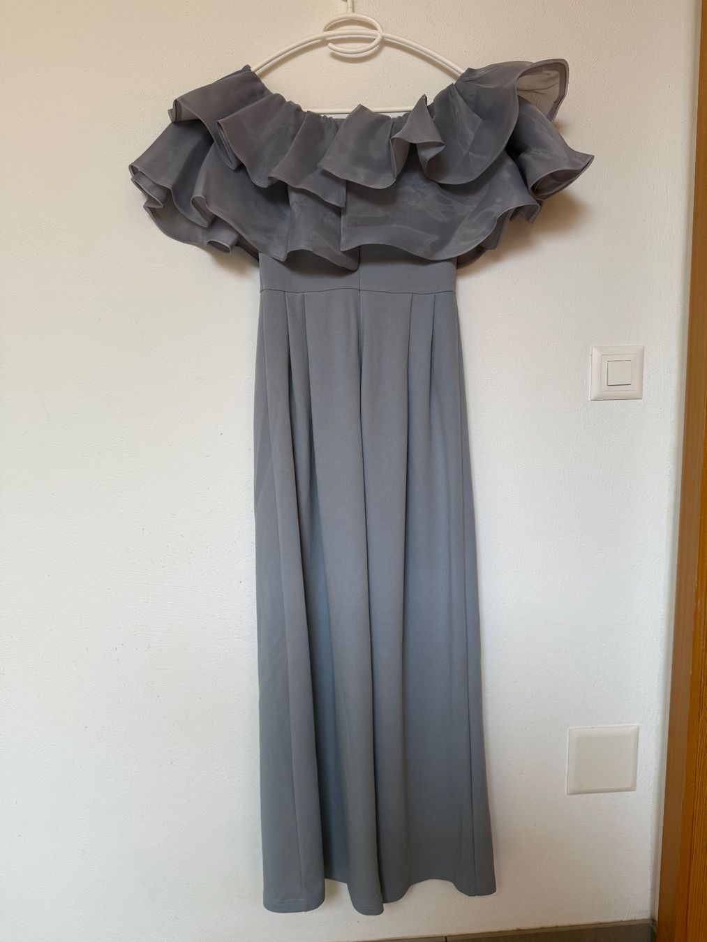Tute: Boho Jumpsuit mit Chiffonkragen – Usato da Sigriswil venduto da ck56 2
