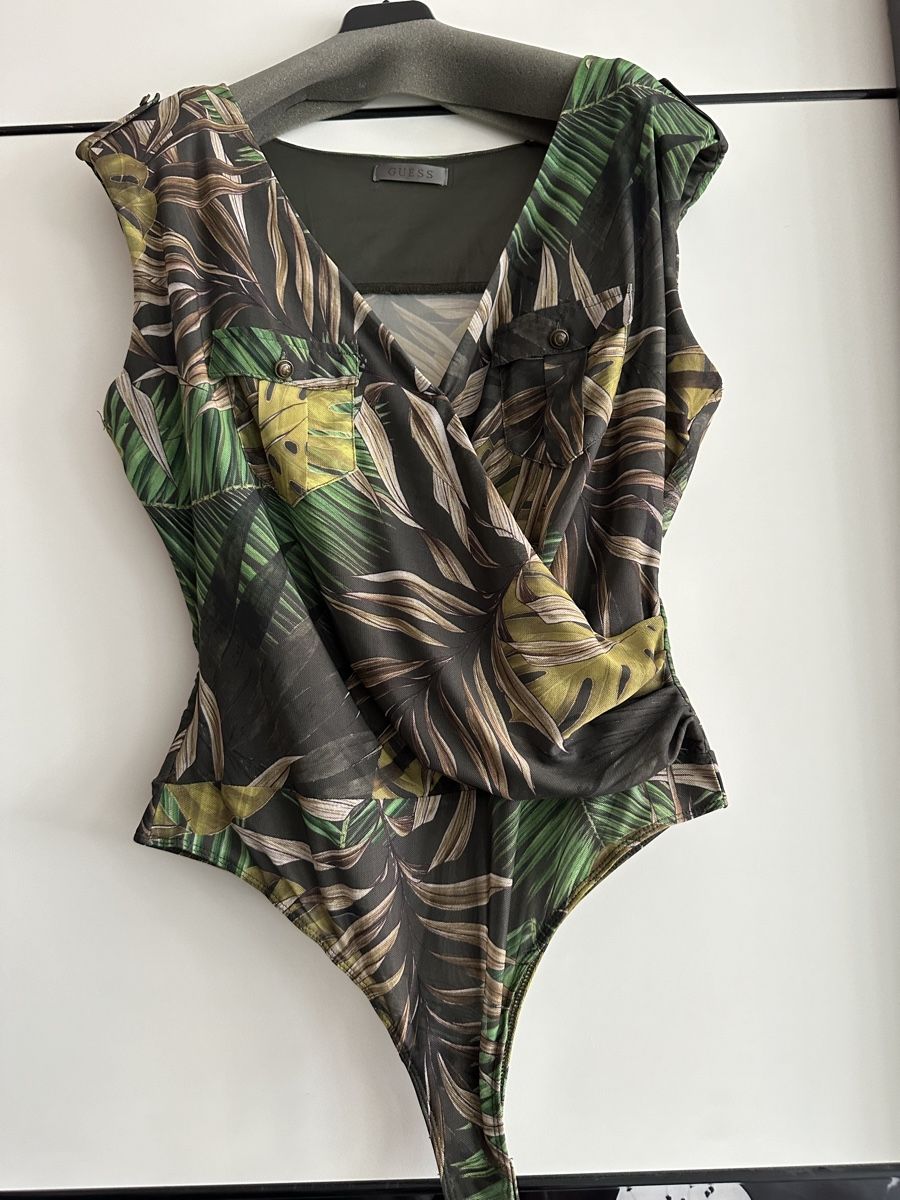 Guess Top: Body Guess Damen Neu Grösse/L – Nuovo (secondo la descrizione) da Basel venduto da Ivana_4