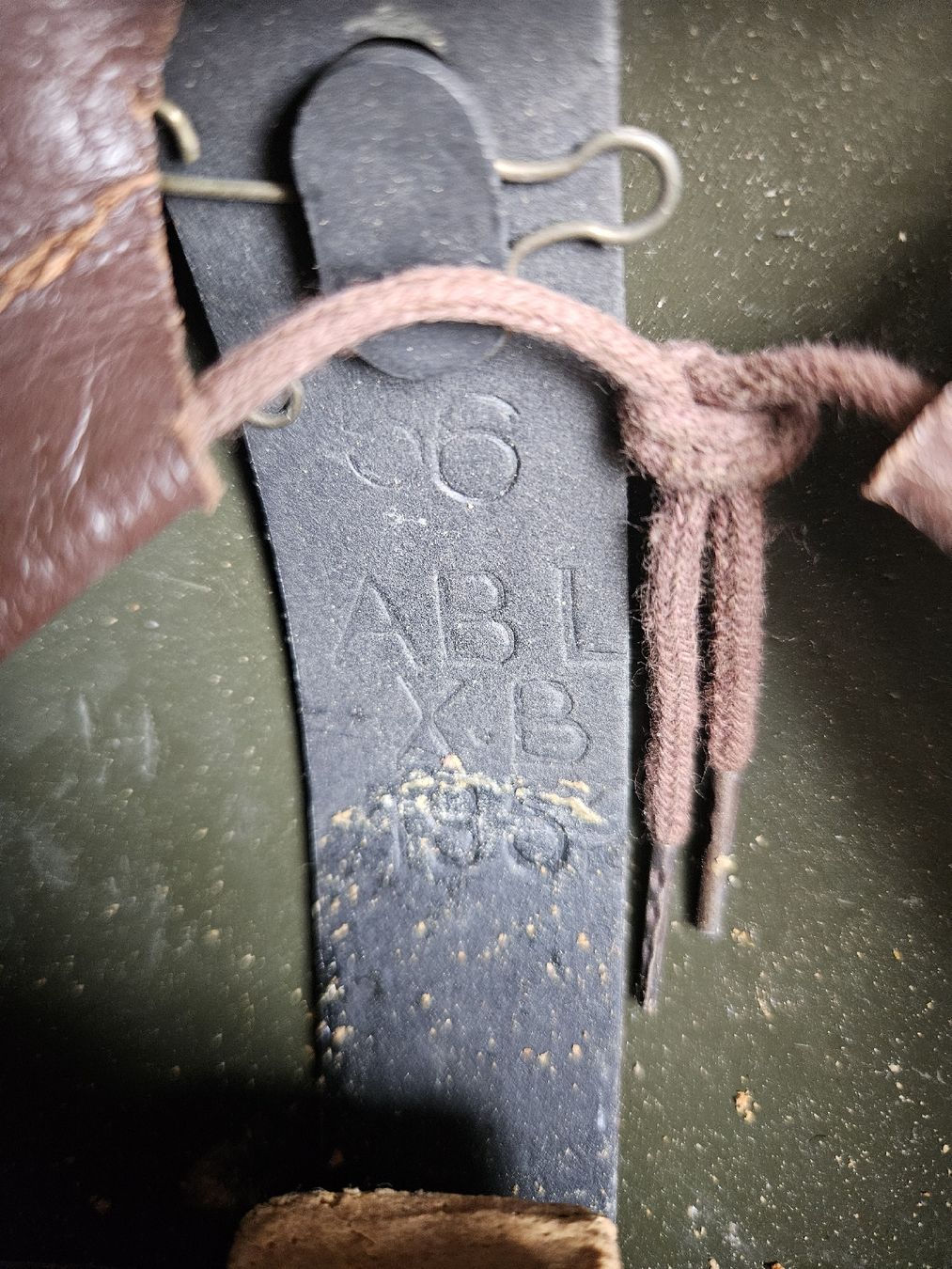 Uniformi & Effetti personali: Stahlhelm, Belgien 1954 – Usato da Walde AG venduto da Trader60 4