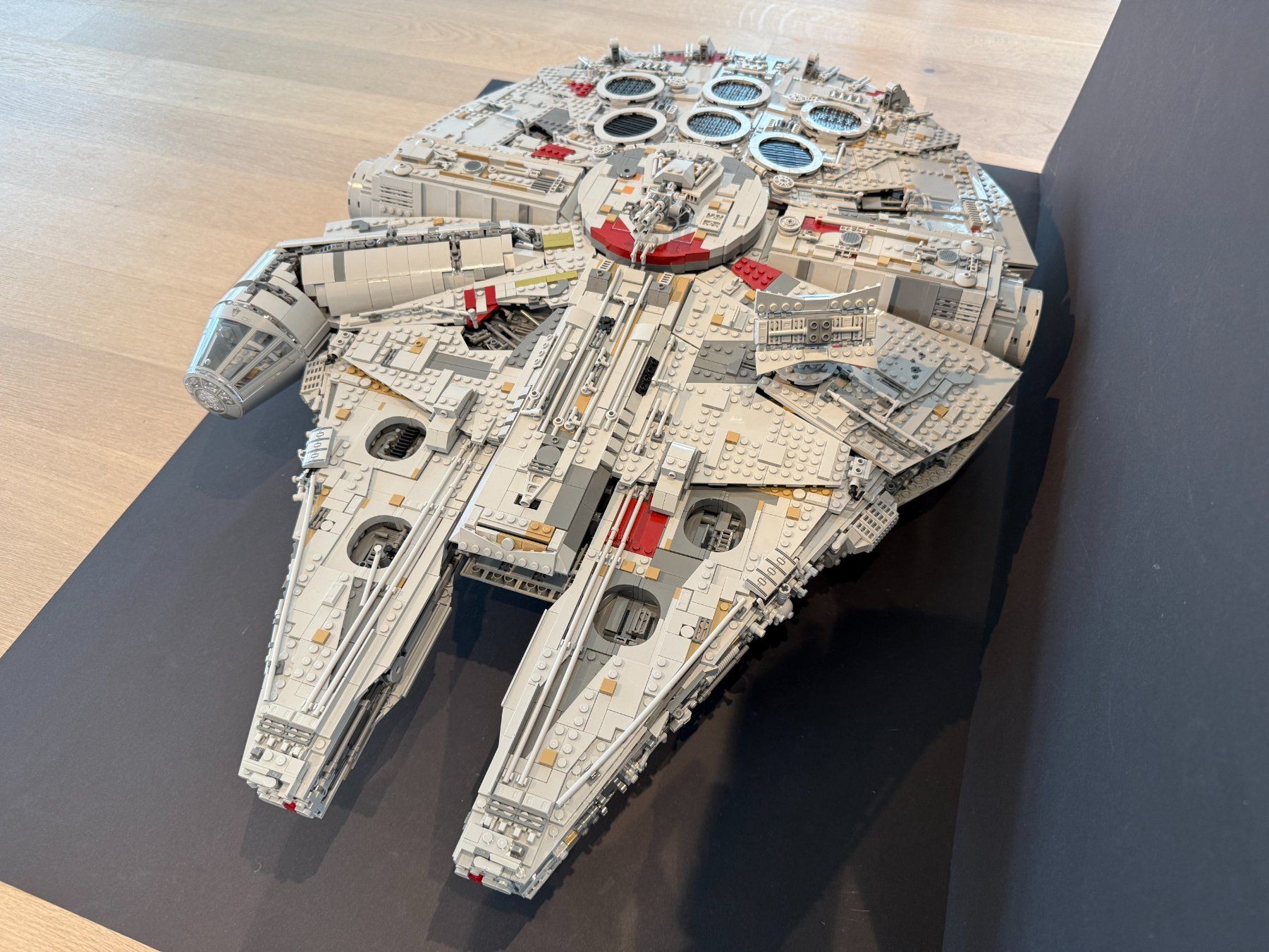 Lego Baukästen: 75192 LEGO Star Wars UCS Millennium Falcon – Gebraucht aus Muri AG von Lego-Collector 2