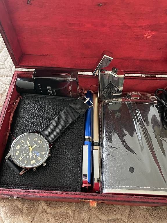 Autres décorations & accessoires: Geschenkbox / Duo – D'occasion à ossingen par franco057 2