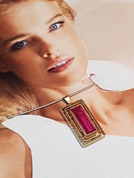Ciondoli: Anhänger mit synth. Rubin aus 18 Karat – Nuovo (secondo la descrizione) da Unterägeri venduto da Altgoldschmuck 2