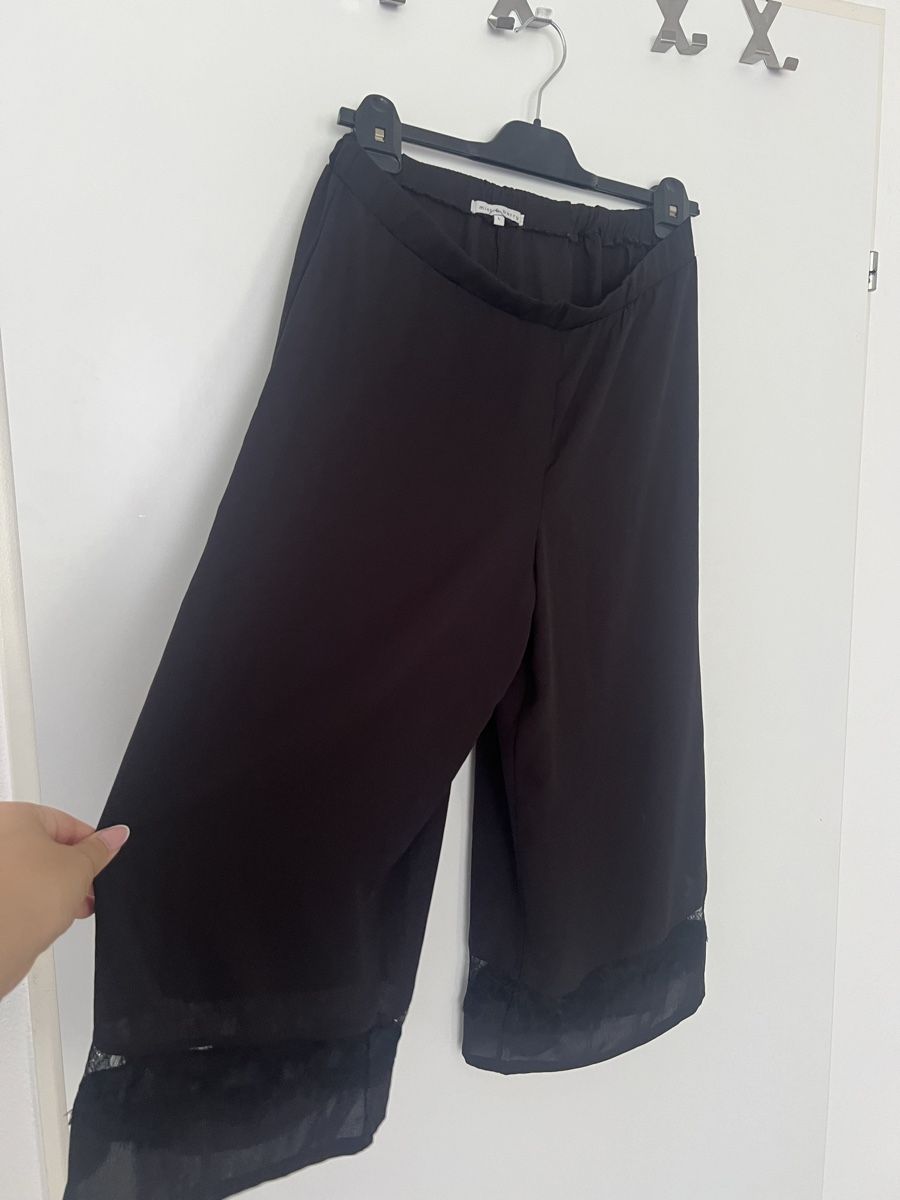 Lotti di vestiti: Schwarzes Strand Set mit Spitzendetails Gr. L& Top Hose – Usato da Wattwil venduto da skr_94 3