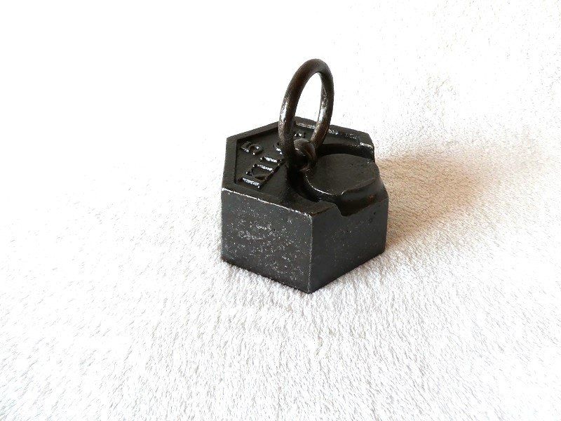 Tutti gli attrezzi: Alter 5 kg Gewichtsstein handgeschmiedet – Usato da Magden venduto da Renner22 5