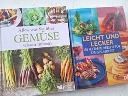 2 HÜBSCHE KOCHBÜCHER