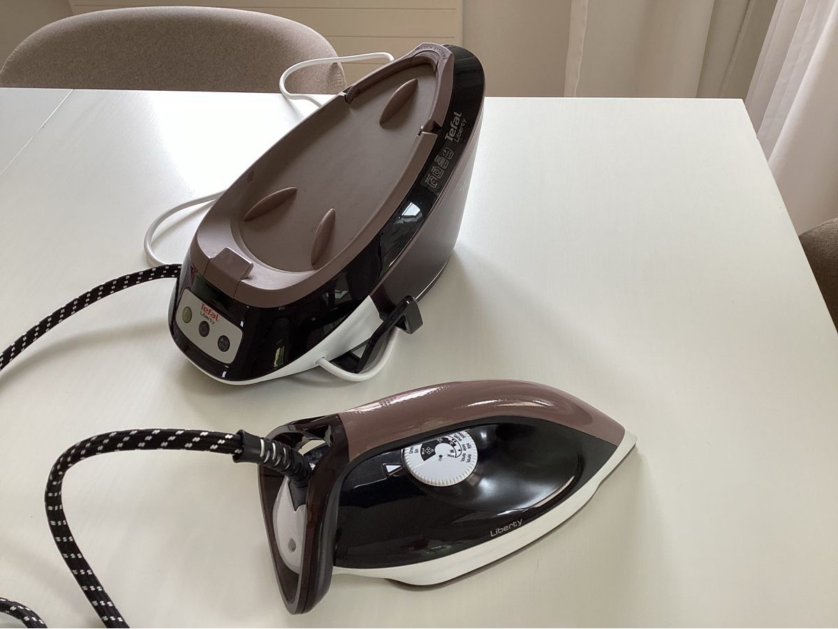 Tefal Fers à repasser: Dampfbügeleisen Tefal liberty – D'occasion à Dietikon par Gus7 7