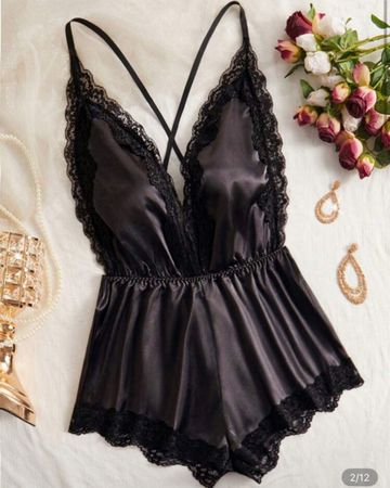 Schwarzer Spitzen-Satin Pyjama , neu, Grösse S