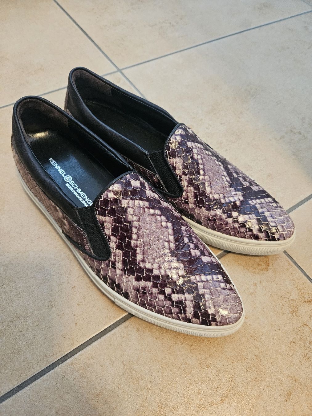Kennel + Schmenger Scarpe da donna: Kennel & Schmenger Slipper, Schlangenmuster, Grösse 4.5 – Usato da Steckborn venduto da suz_v2v6