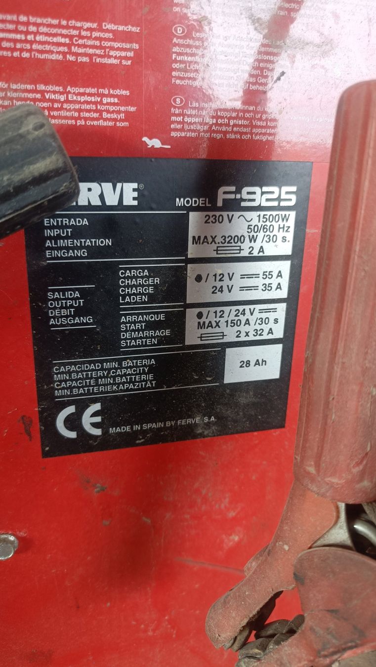 Ladegeräte: Batterie Ladegerät – Gebraucht aus Andelfingen von Ruwo 2