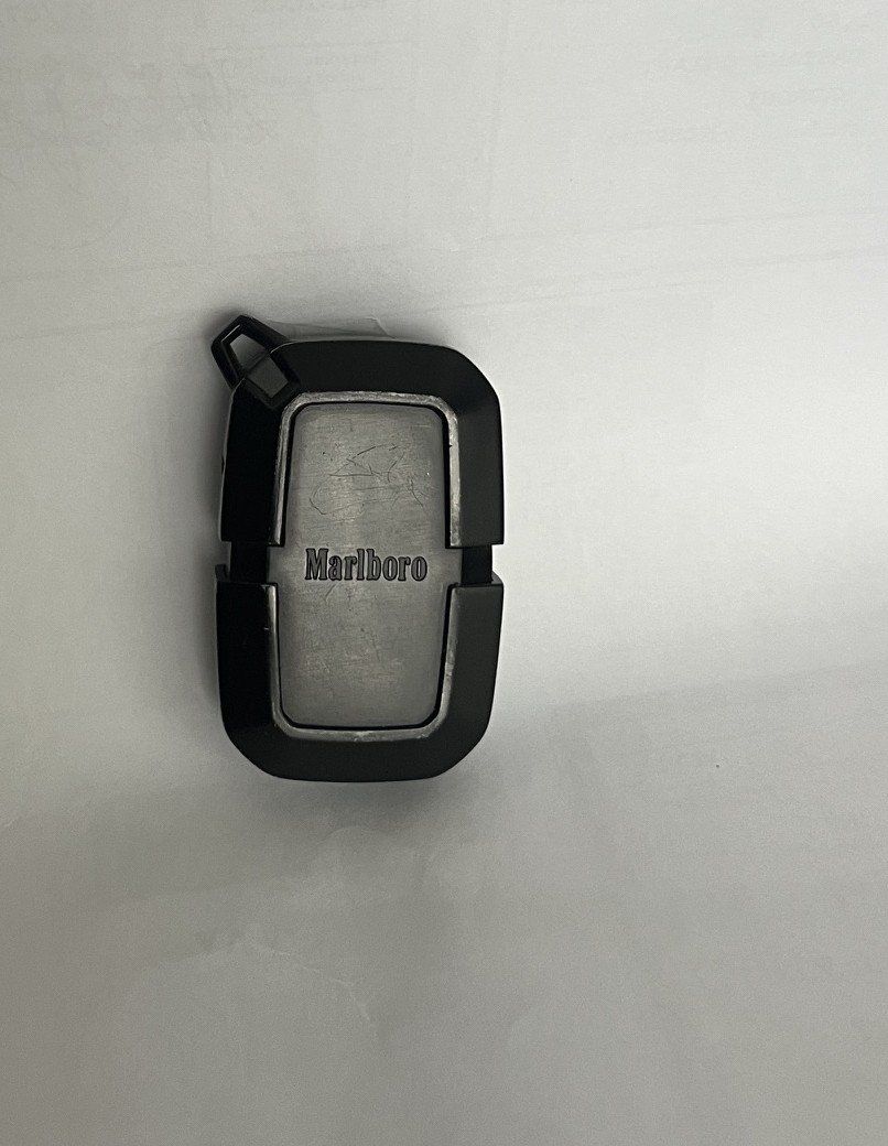 Marlboro Feuerzeuge: Marlboro Sturmfeuerzeug – Gebraucht aus Baar von leo_j8vl 4
