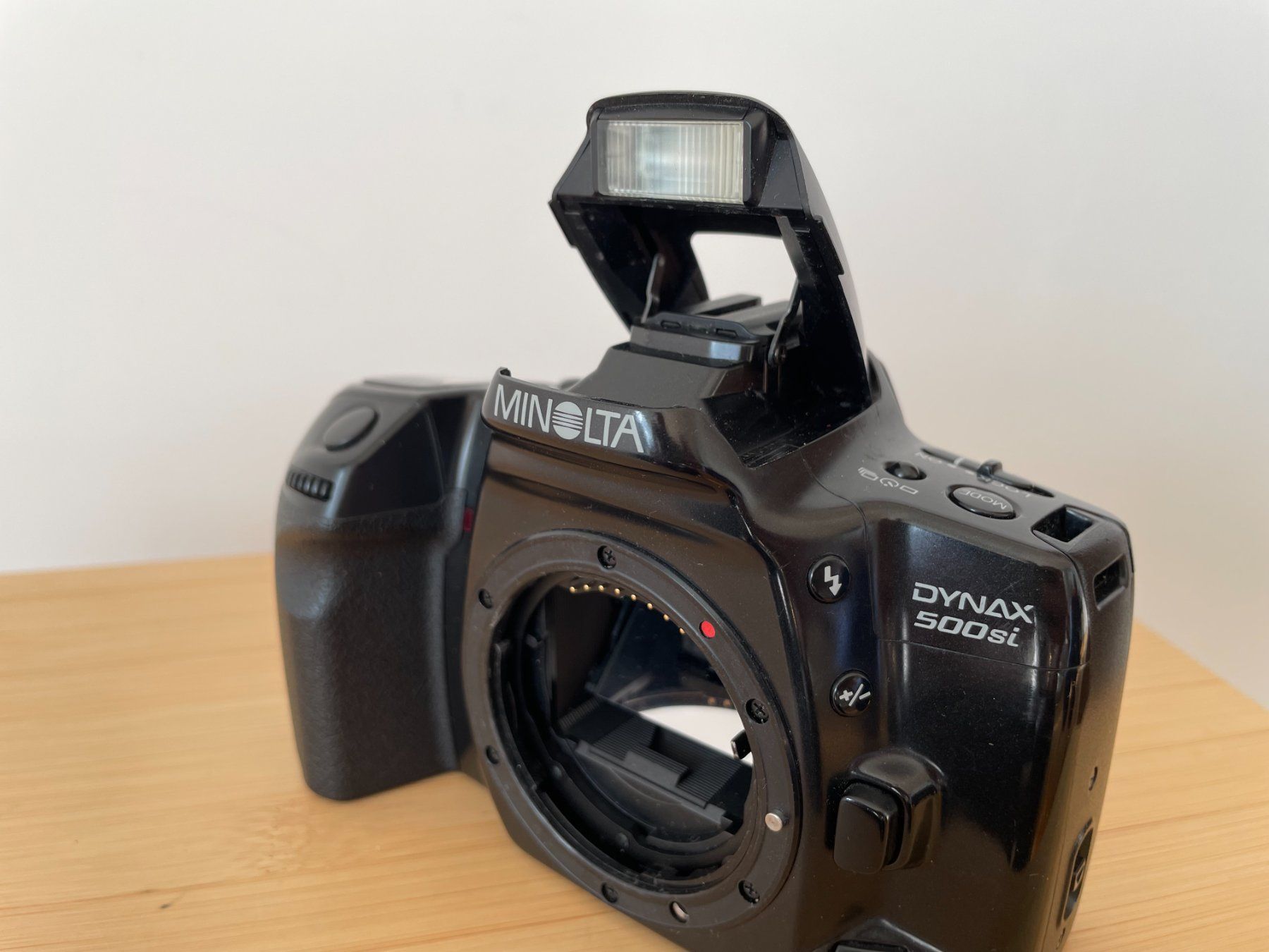 Minolta Fotocamera: Minolta Dynax 500 si – Usato da Petit Lancy venduto da gil_hr6v 4