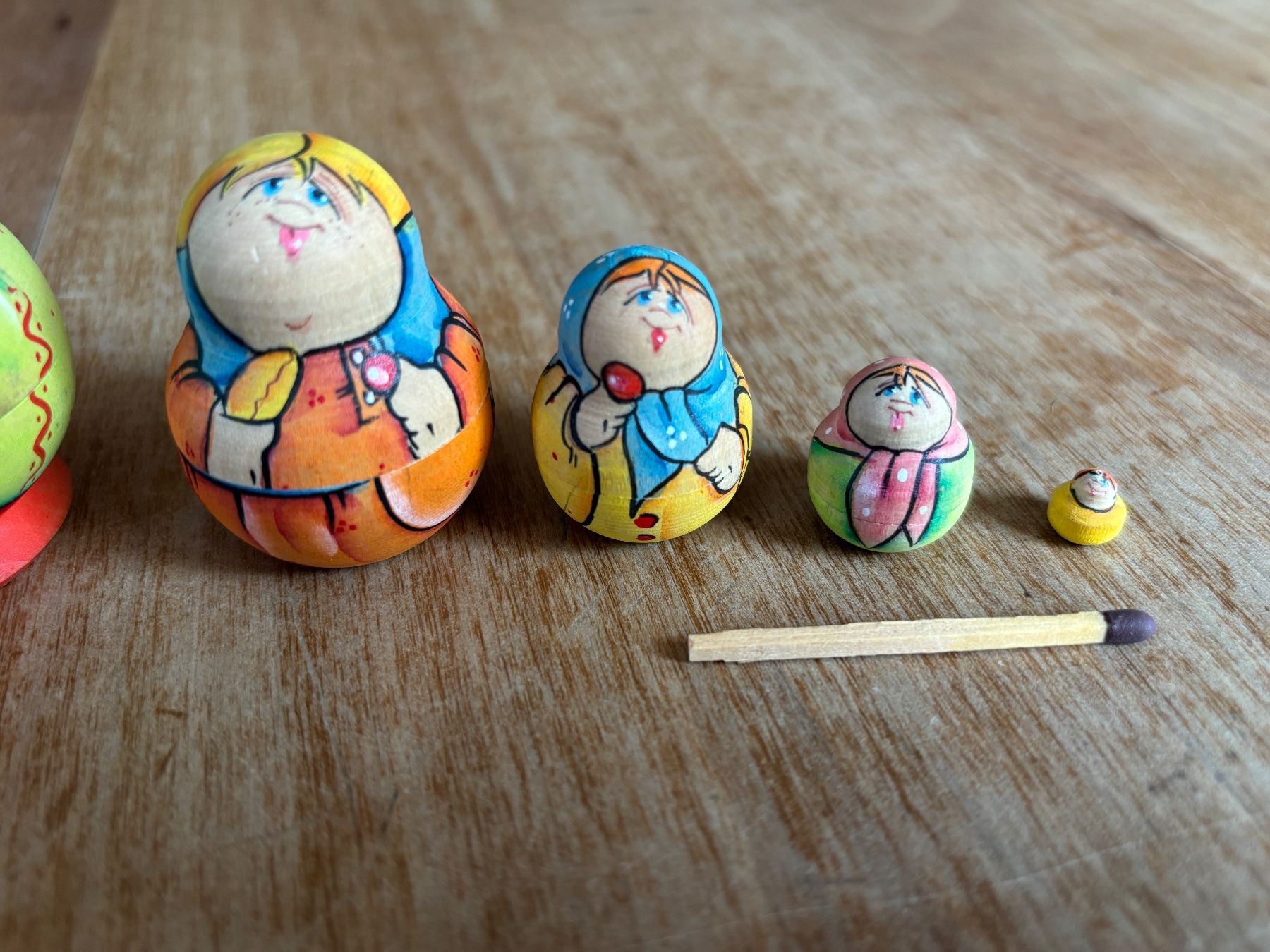 Figurines: Matrjoschka, Babuschka 5 teilig – D'occasion à Seftigen par Muggelwomb 2
