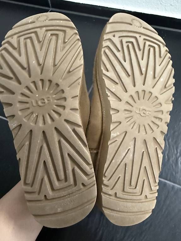 Damenschuhe: UGG Grösse 38 – Gebraucht aus Luzern von Aeniiii 2