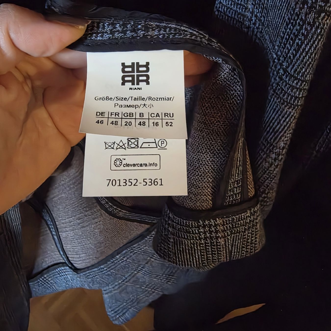 Riani Giacche: RIANI Blazer Check Pattern Grey Size 46 Good Condition – Nuovo (secondo la descrizione) da Zollikofen venduto da Tam_zr6k 3