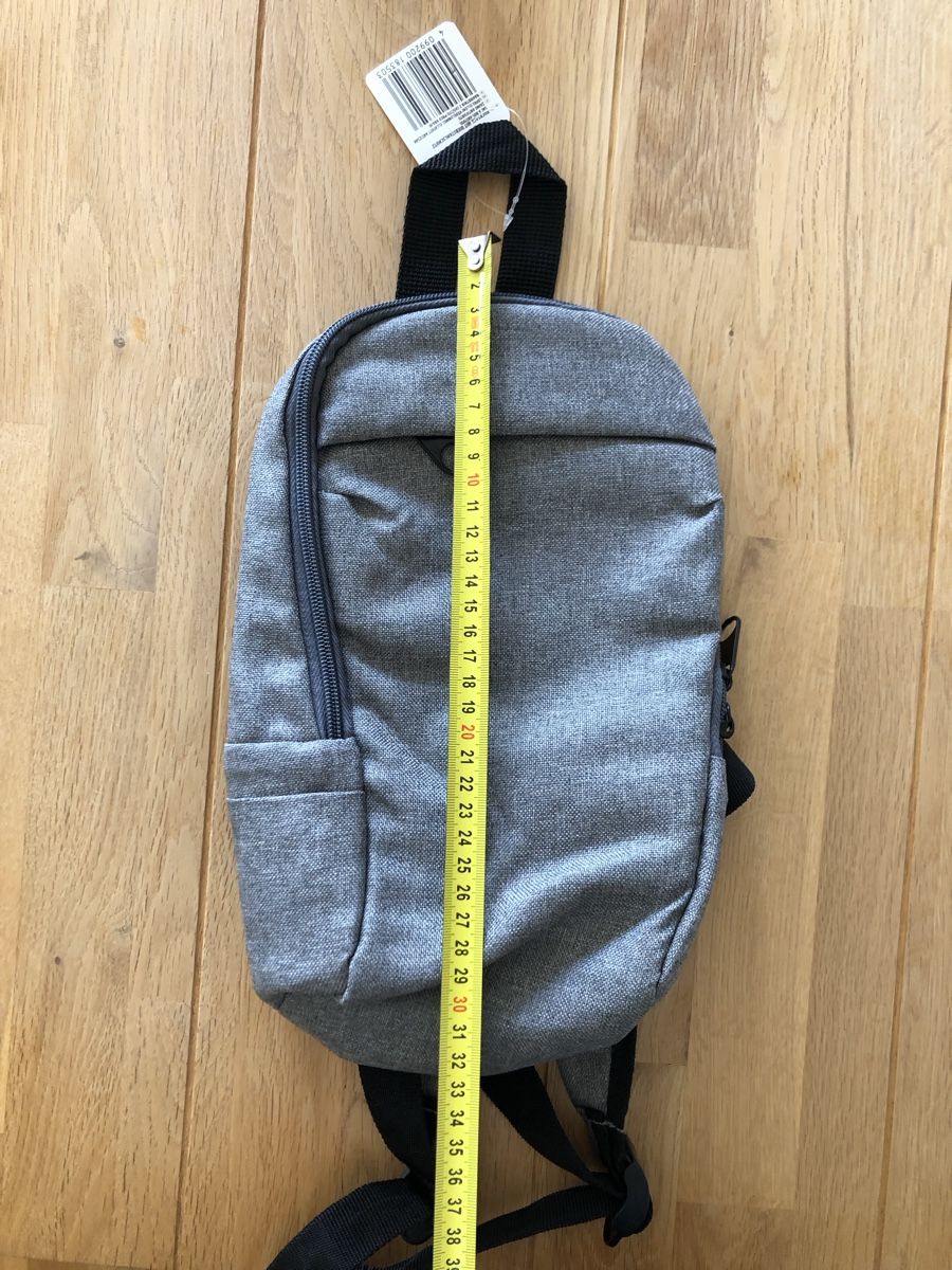 Rucksäcke: Rucksack mit Diebstahlschutz – Neu (gemäss Beschreibung) aus Kriessern von c_n1 2