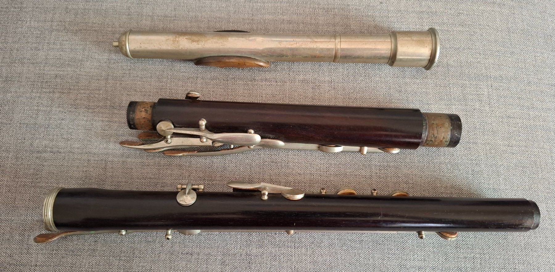 Strumenti musicali: G.H.Hüller Schwedler Holz C- Traversflöte – Usato da La Sarraz venduto da classicworldcoins 1