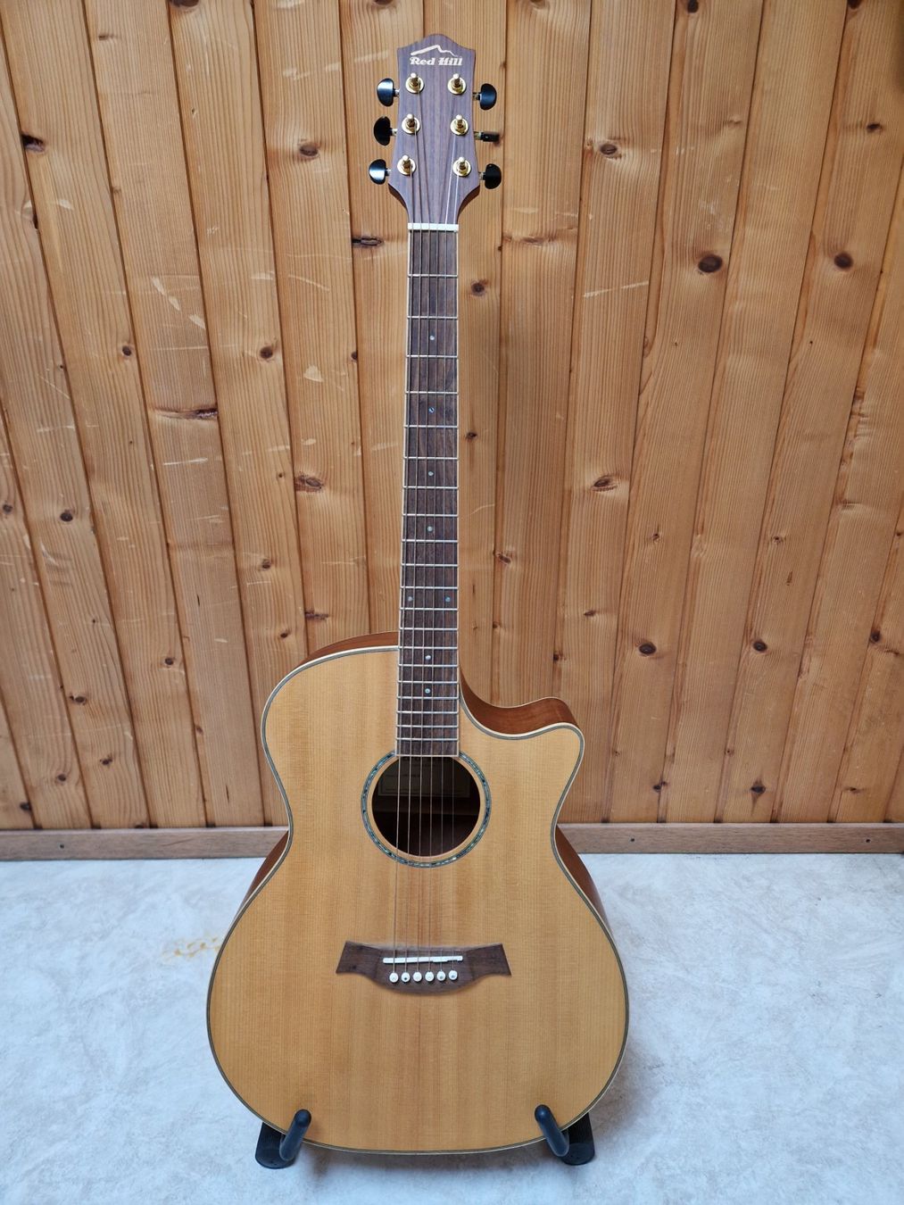 Strumenti musicali: Red Hill Akustikgitarre – Usato da Luzern venduto da Patsports