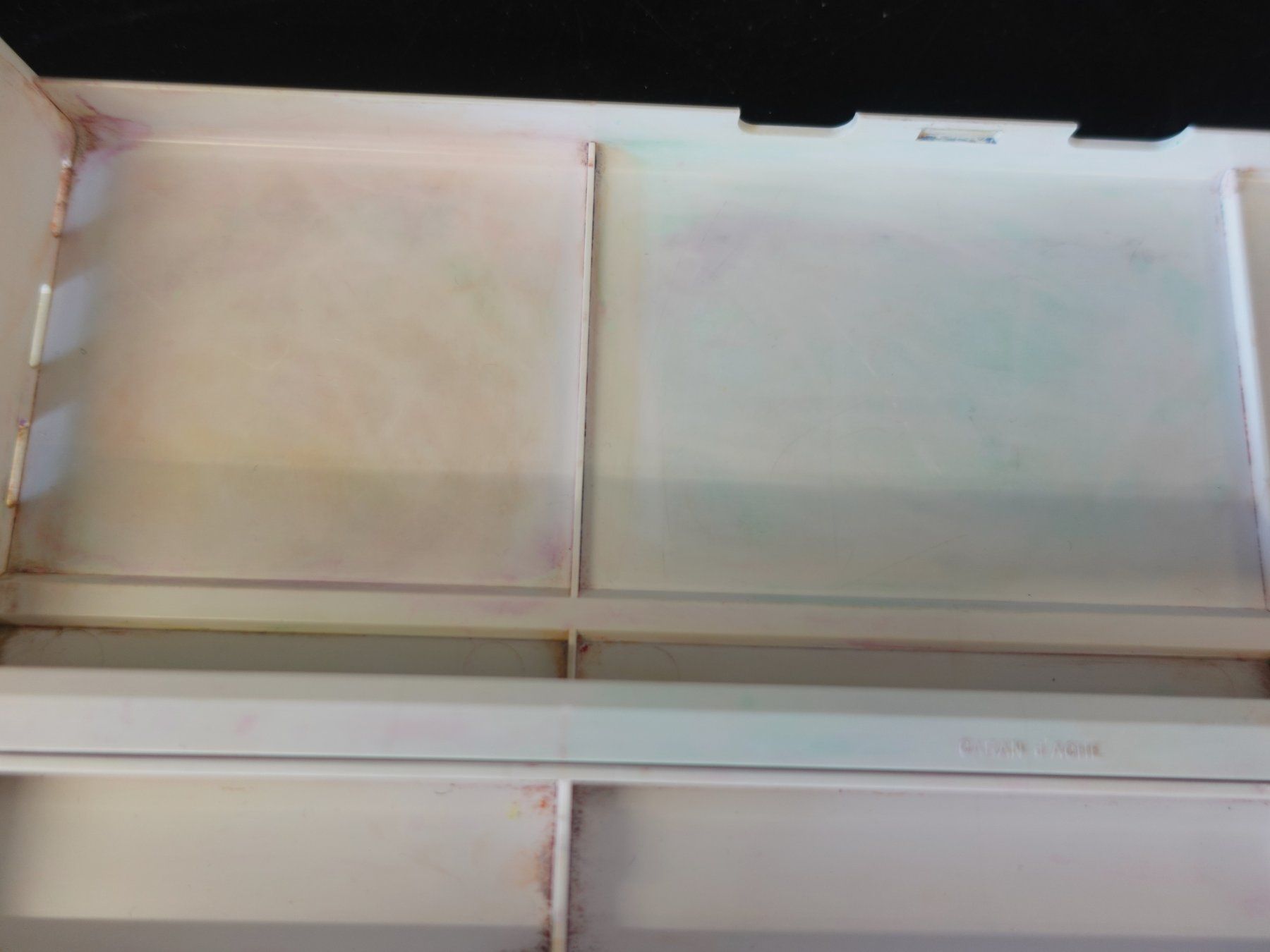 Colori: CARAN D'ACHE Wasserfarben – Usato da Muhen venduto da Restwert_Muhen 2