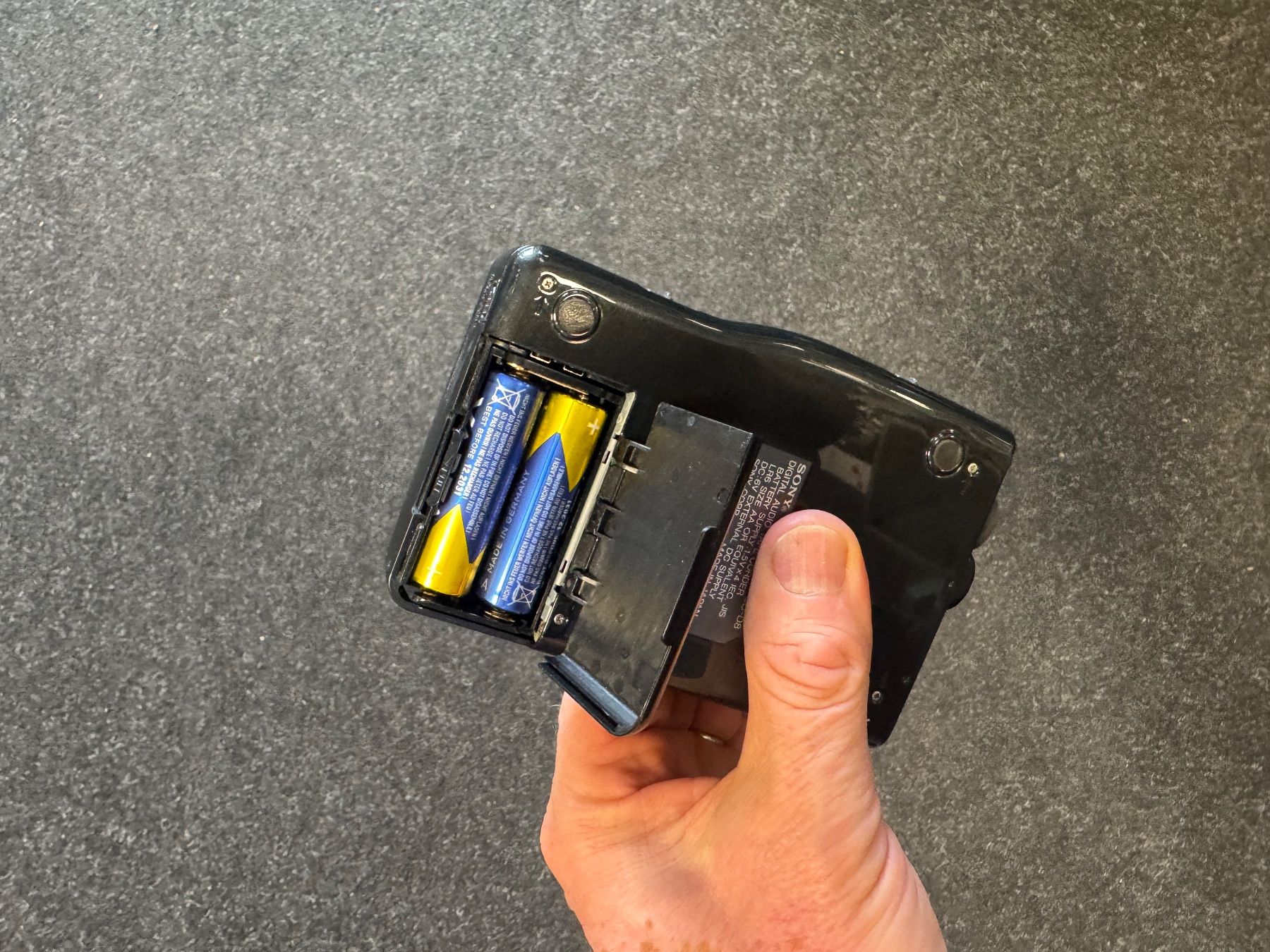 Sony Aufnahmegeräte: Sony TCD DAT D-8 Recorder Player Walkman – Gebraucht aus Thun von altstadt-thun 7