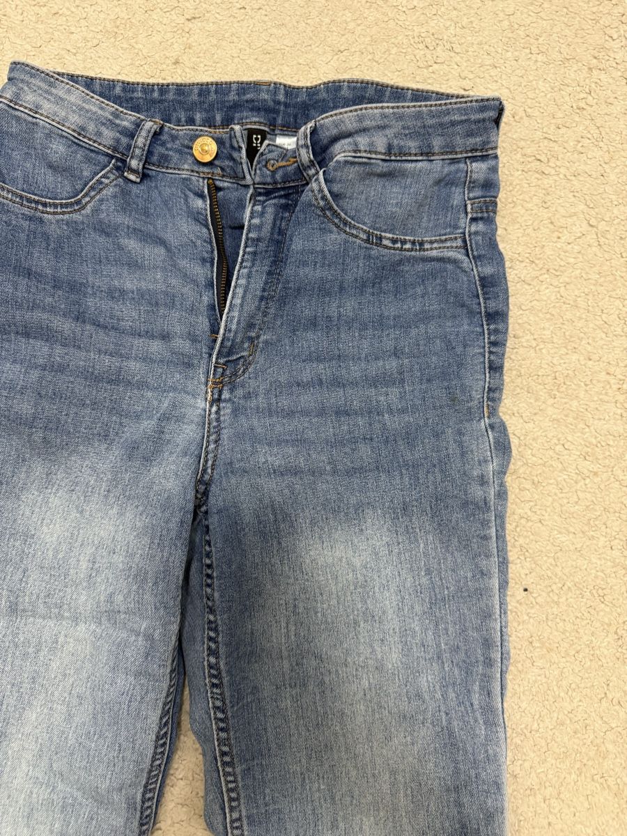 Jeans: Jeans  – Usato da Bolligen venduto da arg_v256 1
