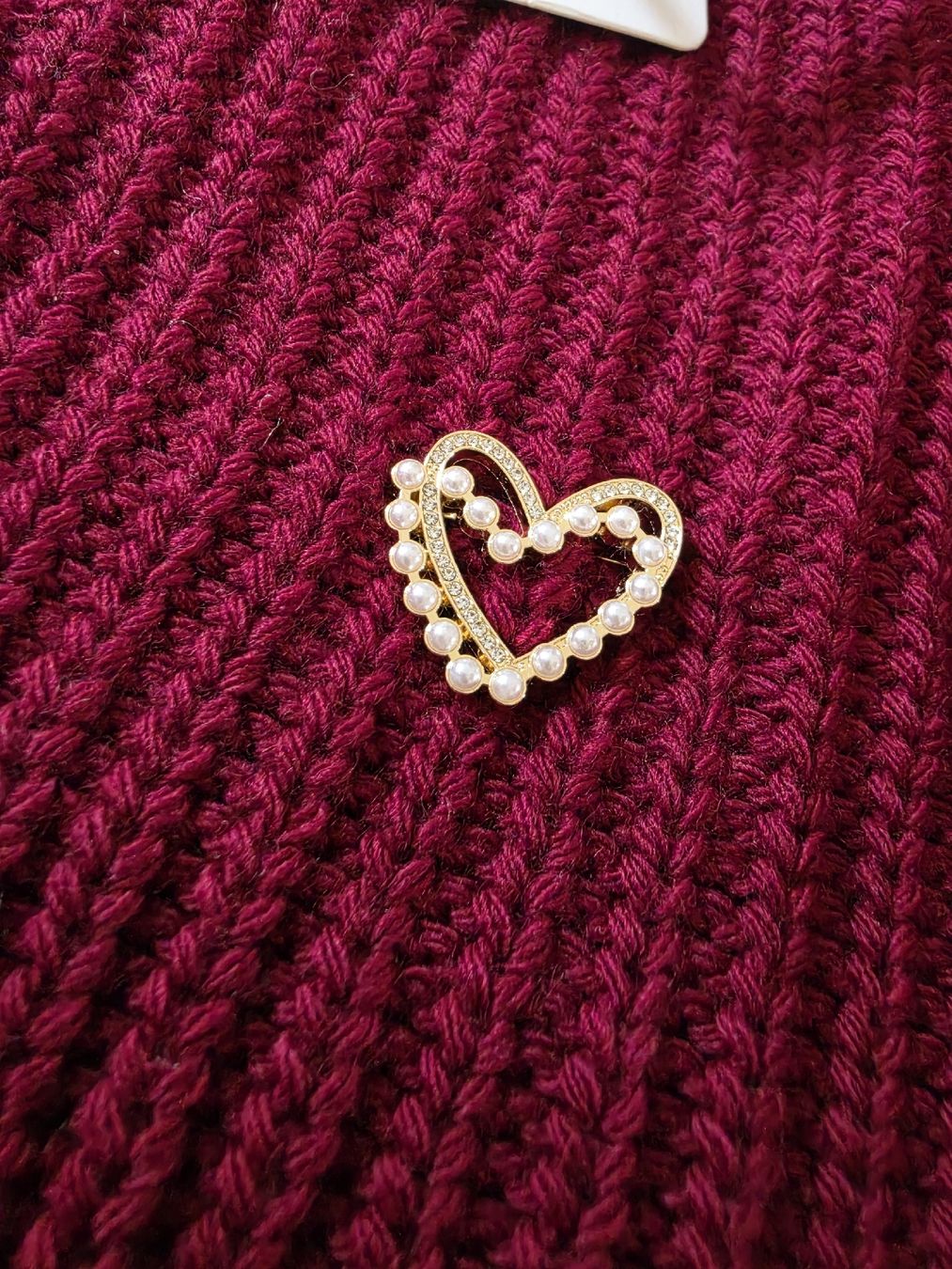Pullover & Sweatshirts: Damen Pullover bordeaux  mit Herz  neu – Neu (gemäss Beschreibung) aus Bühler von MalinaBrocki 1