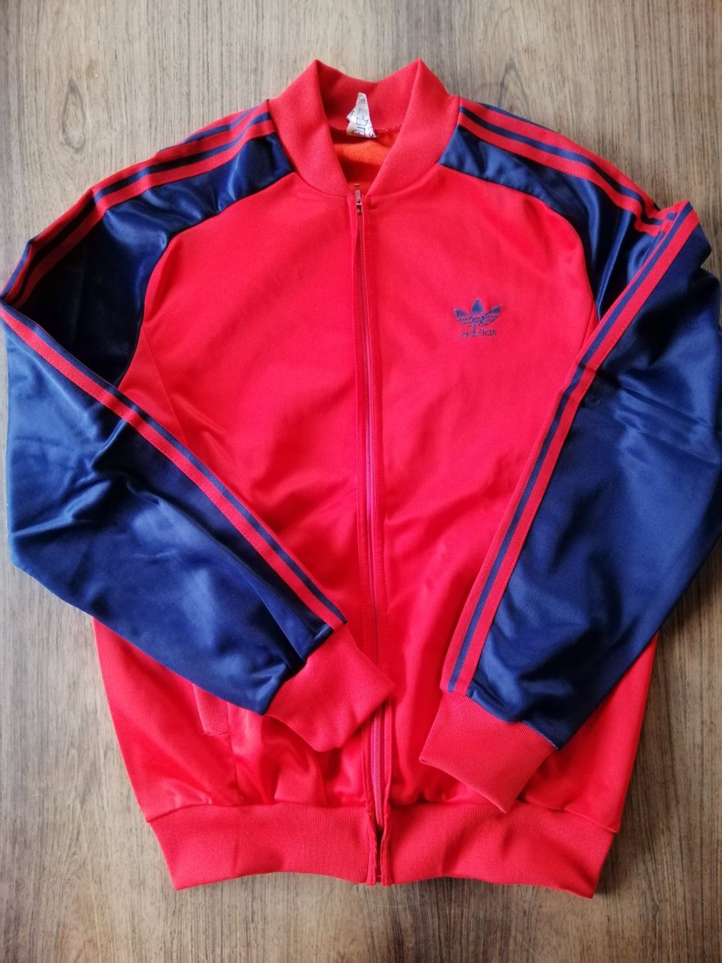 Adidas Giacche: Original Adidas Trainerjacke rot ,70er/80er – Usato da Villmergen venduto da MONCHHICHI